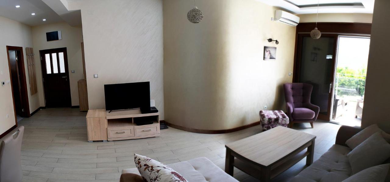 הרצג-נובי Apartments Admiral מראה חיצוני תמונה