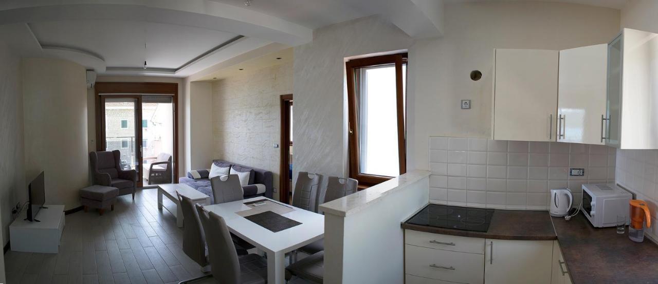 הרצג-נובי Apartments Admiral מראה חיצוני תמונה